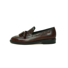 Cargar imagen en el visor de la galería, Zapato Split Tassel Loafer Café
