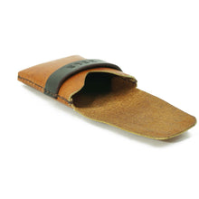 Cargar imagen en el visor de la galería, Billetera de cuero Z3 color Café Curry Moro
