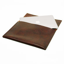 Cargar imagen en el visor de la galería, Funda de Cuero Notebook 12&quot; a 13&quot; - Café Agreste
