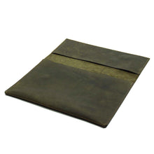Cargar imagen en el visor de la galería, Funda de Cuero Notebook 16&quot; a 17&quot; - Custom
