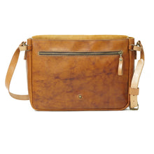 Cargar imagen en el visor de la galería, Maletín de cuero Messenger II 15 pulgadas color Curry correas Naturales
