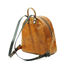 Cargar imagen en el visor de la galería, Mochila de Cuero Z5 - Curry / Moro
