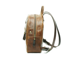 Cargar imagen en el visor de la galería, Mochila de Cuero Z5 - Café Texturado
