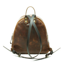 Cargar imagen en el visor de la galería, Mochila de Cuero Z5 - Café Texturado
