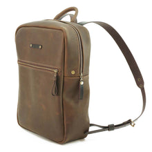 Cargar imagen en el visor de la galería, Mochila de Cuero Z7 - Café Rústico
