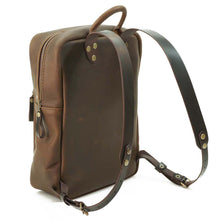 Cargar imagen en el visor de la galería, Mochila de Cuero Z7 - Café Rústico
