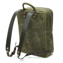 Cargar imagen en el visor de la galería, Mochila de Cuero Z7 - Verde Rústico
