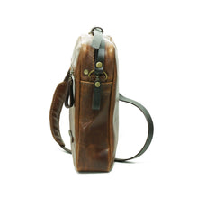 Cargar imagen en el visor de la galería, Bandolera de cuero Satchel Café Texturado
